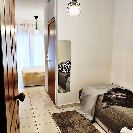Elegant Central Studio With Balcony & 1 Gbps Fiber Thessaloniki Exterior foto